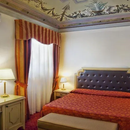 Готель Manganelli Palace Катанія