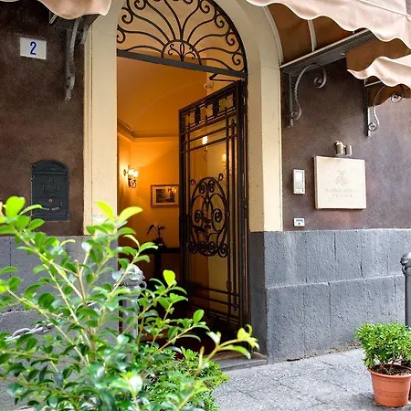 Готель Manganelli Palace