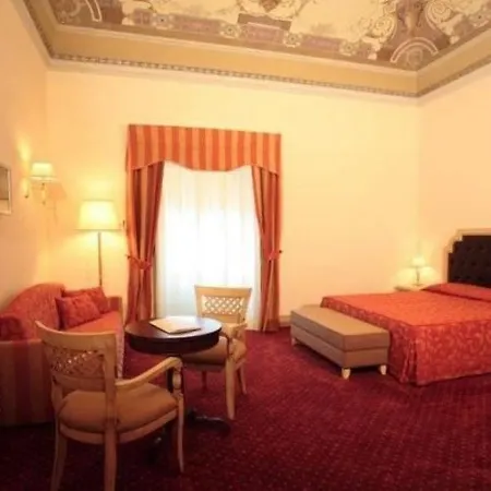 Готель Manganelli Palace